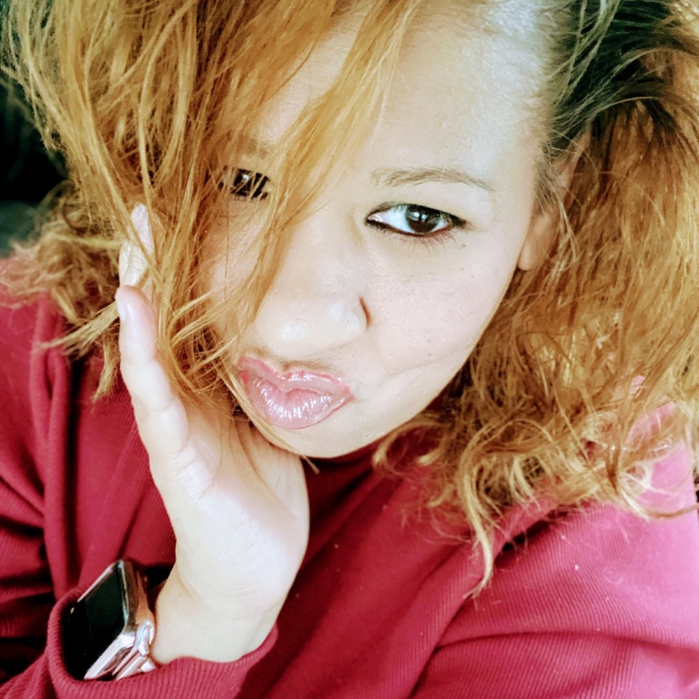 Meet your Posher, Zoraida